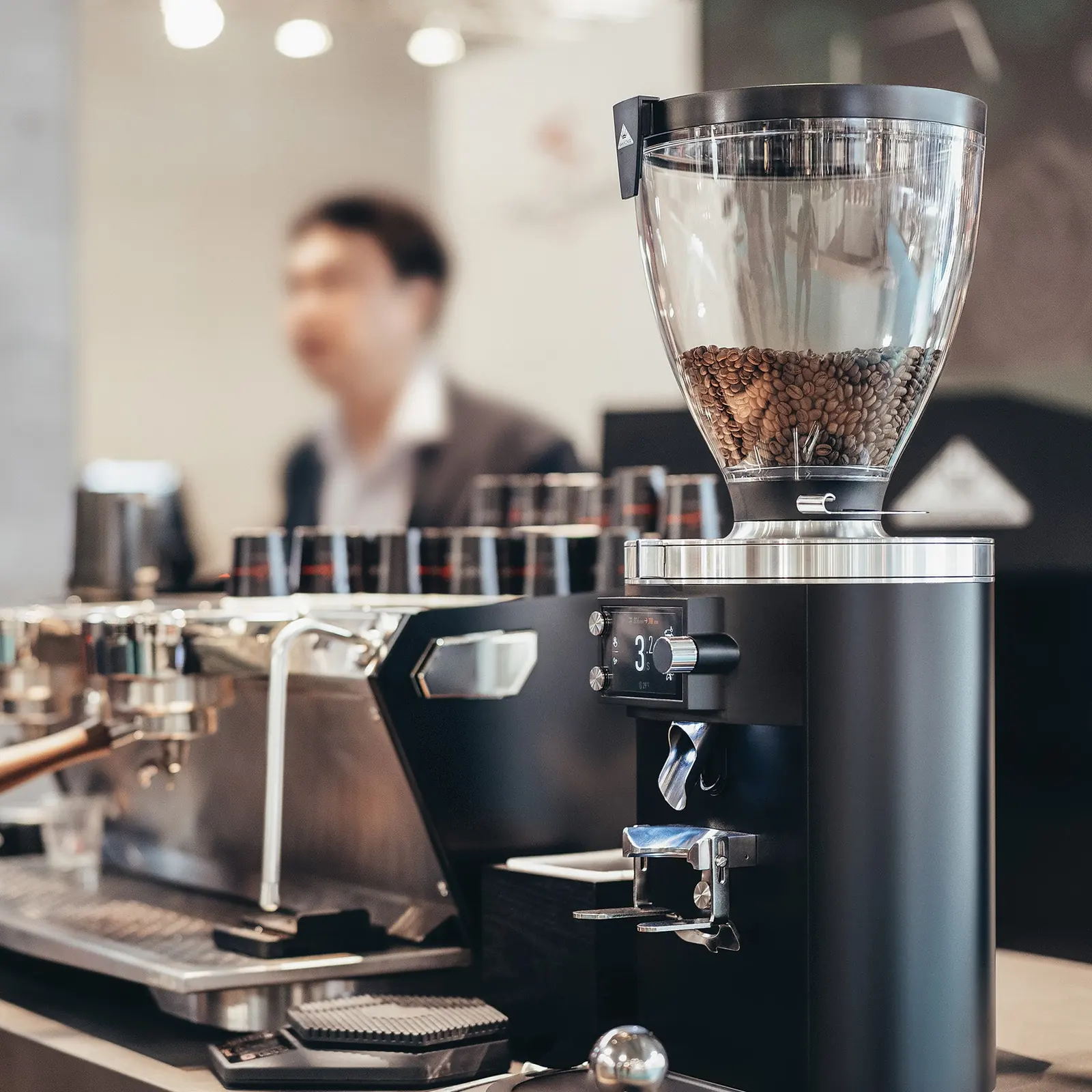 Mahlkönig E80S grinder on a café bar at work